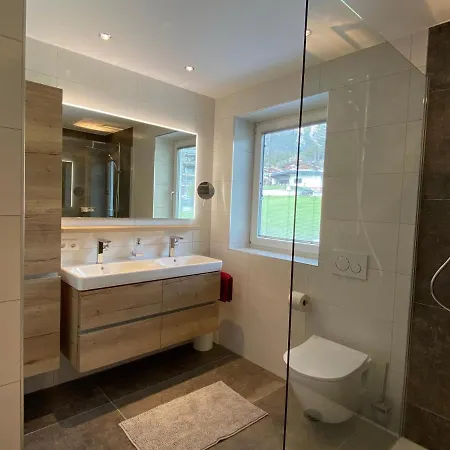 亚历克斯度假公寓