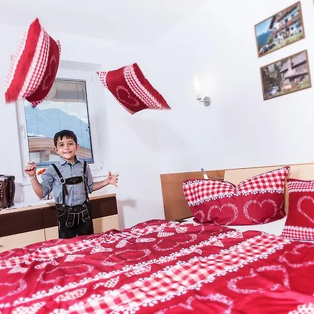 Alex Holiday home *